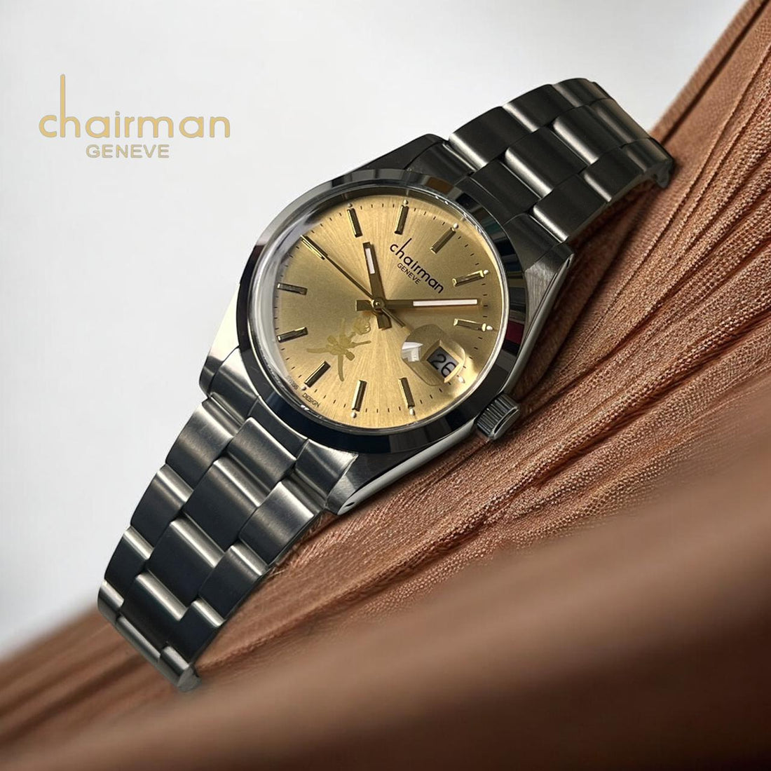Chairman Geneve Oman Emblem Dated Golden Dial Silver Chain Gents Watch