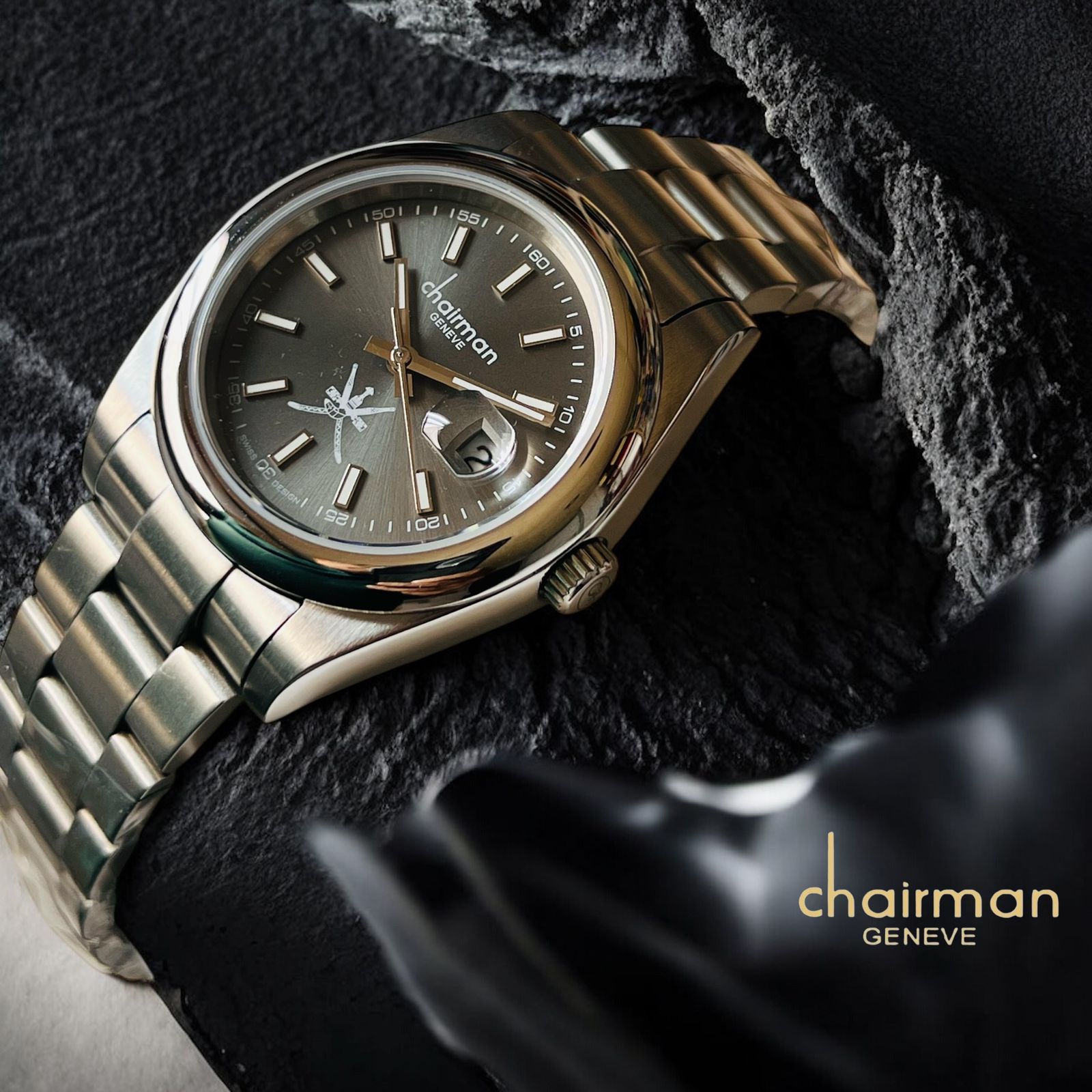Chairman Geneve OMAN Emblem Dated Grey Dial Silver Chain Gents Watch